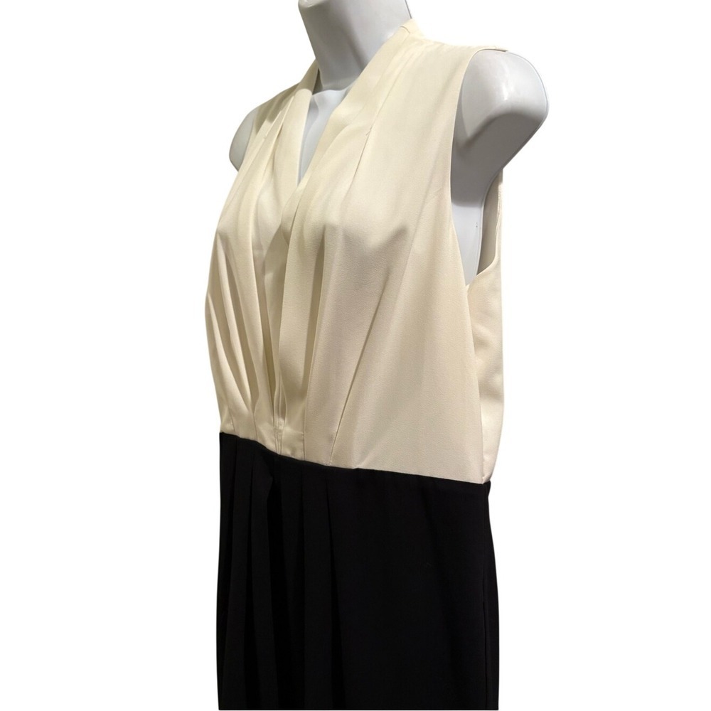 H&M Sleeveless Two-Tone Midi Dress in Ivory and Black‎ - Picture 5 of 8